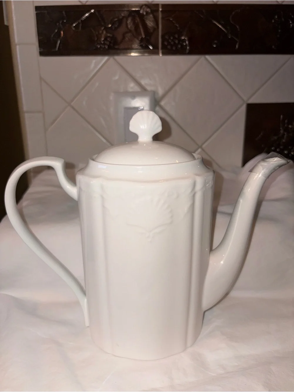 Nwot Mikasa Hampton bays porcelain coffee pot